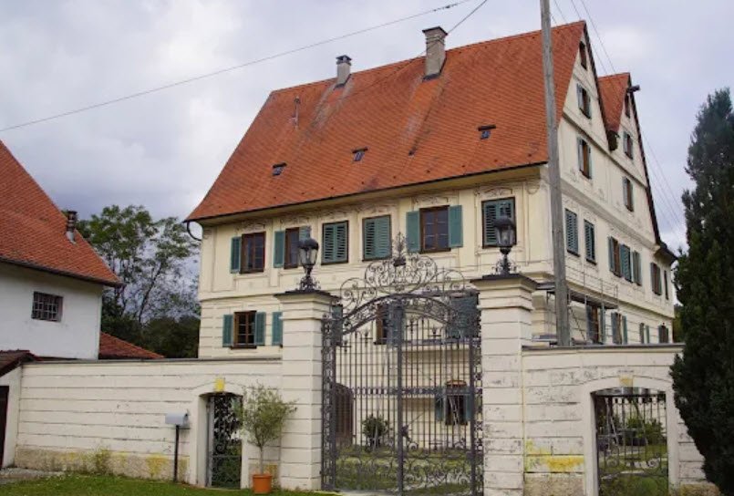 Schloss Oberherrlingen, Germany